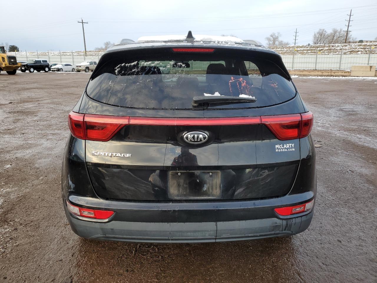 VIN KNDPMCAC4H7238255 2017 KIA SPORTAGE no.6