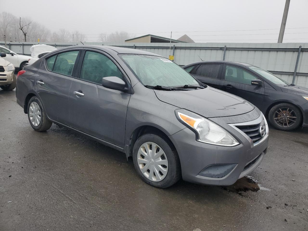 VIN 3N1CN7AP7JL883217 2018 NISSAN VERSA no.4