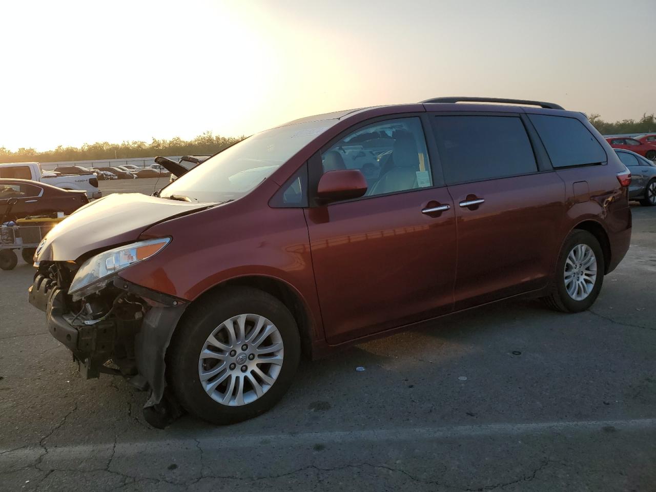 2017 Toyota Sienna - Image 1