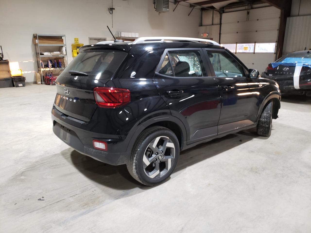 2023 Hyundai Venue - Image 3