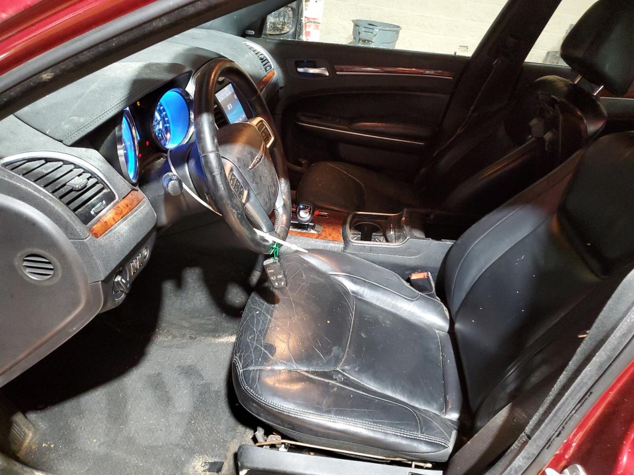2012 Chrysler 300 - Image 7
