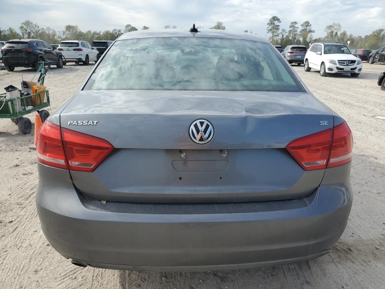 VIN 1VWBP7A30DC035726 2013 VOLKSWAGEN PASSAT no.6