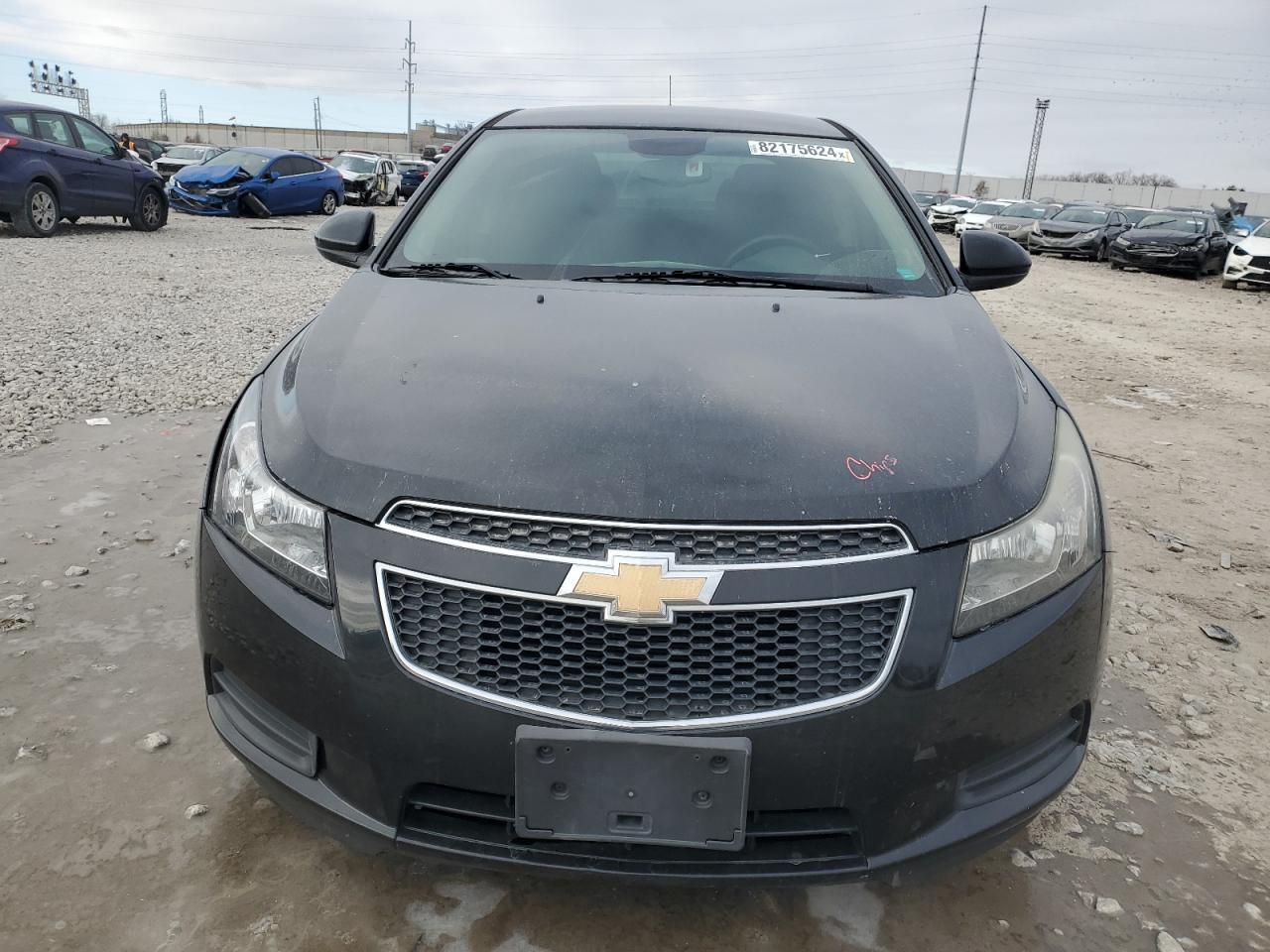 VIN 1G1PC5SB0D7273916 2013 CHEVROLET CRUZE no.5