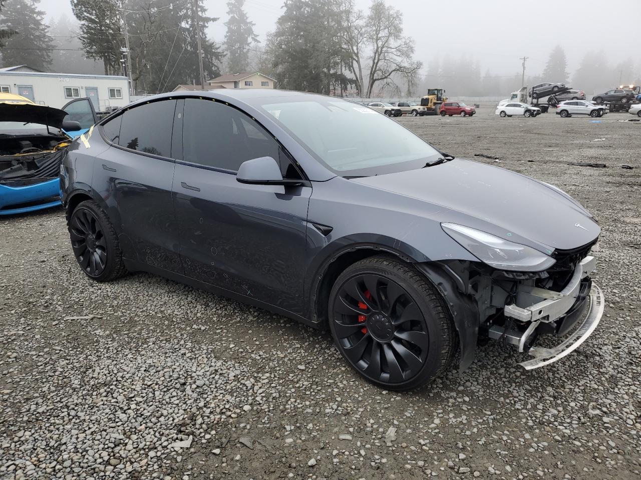 VIN 7SAYGDEF1PF913643 2023 TESLA MODEL Y no.4