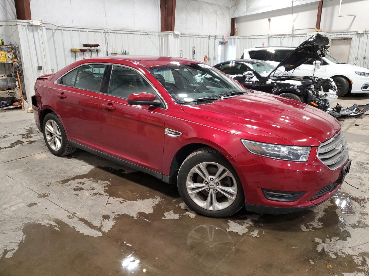 VIN 1FAHP2E80FG172589 2015 FORD TAURUS no.4