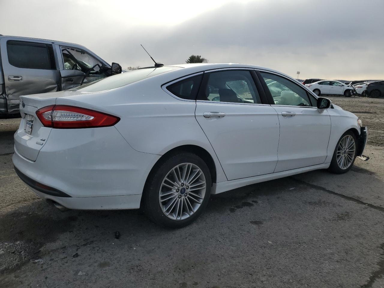 VIN 3FA6P0HD7FR277921 2015 FORD FUSION no.3