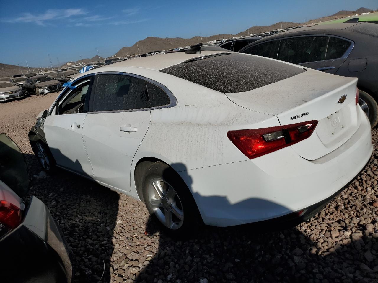 2023 Chevrolet Malibu - Image 2