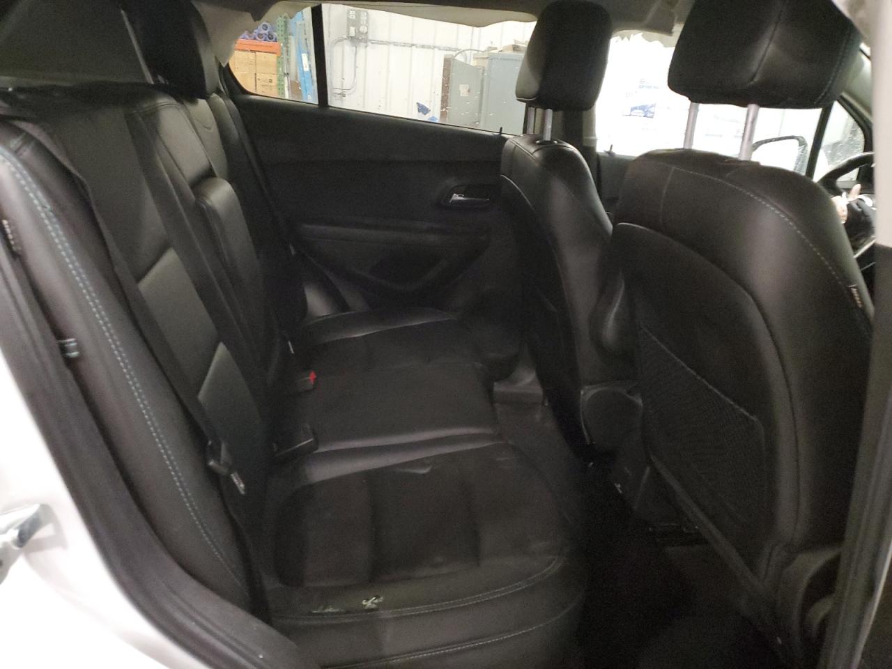 2015 Chevrolet Trax - Image 11