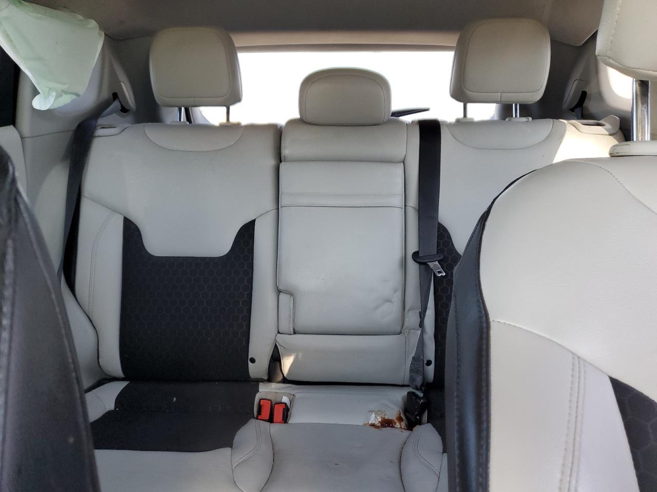 2018 Jeep Compass - Image 10