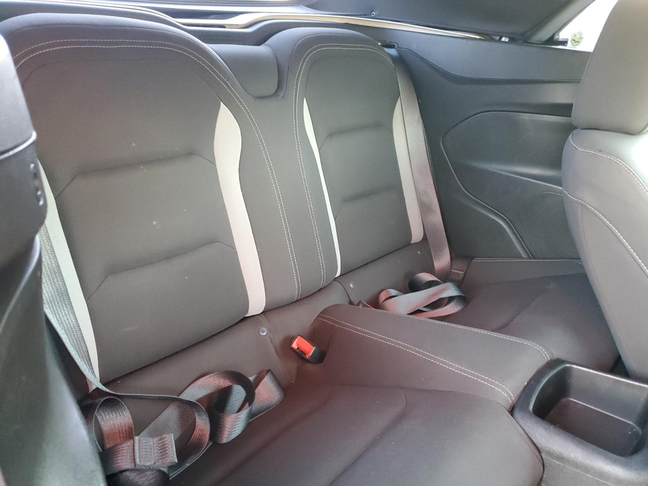 2018 Chevrolet Camaro - Image 10