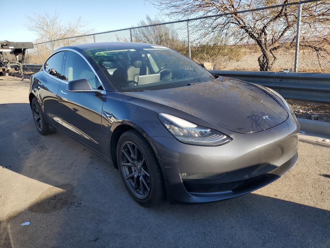 VIN 5YJ3E1EA2JF041304 2018 TESLA MODEL 3 no.4