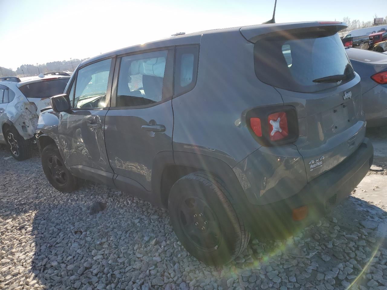 2020 Jeep Renegade - Image 2