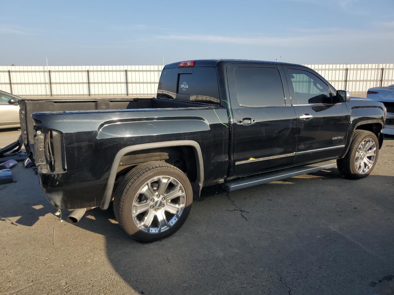 2018 GMC Sierra - Image 3