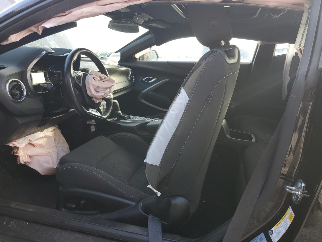 2023 Chevrolet Camaro - Image 7
