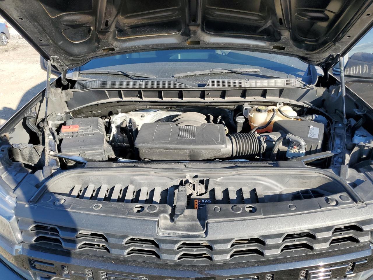 2019 Chevrolet Silverado - Image 11
