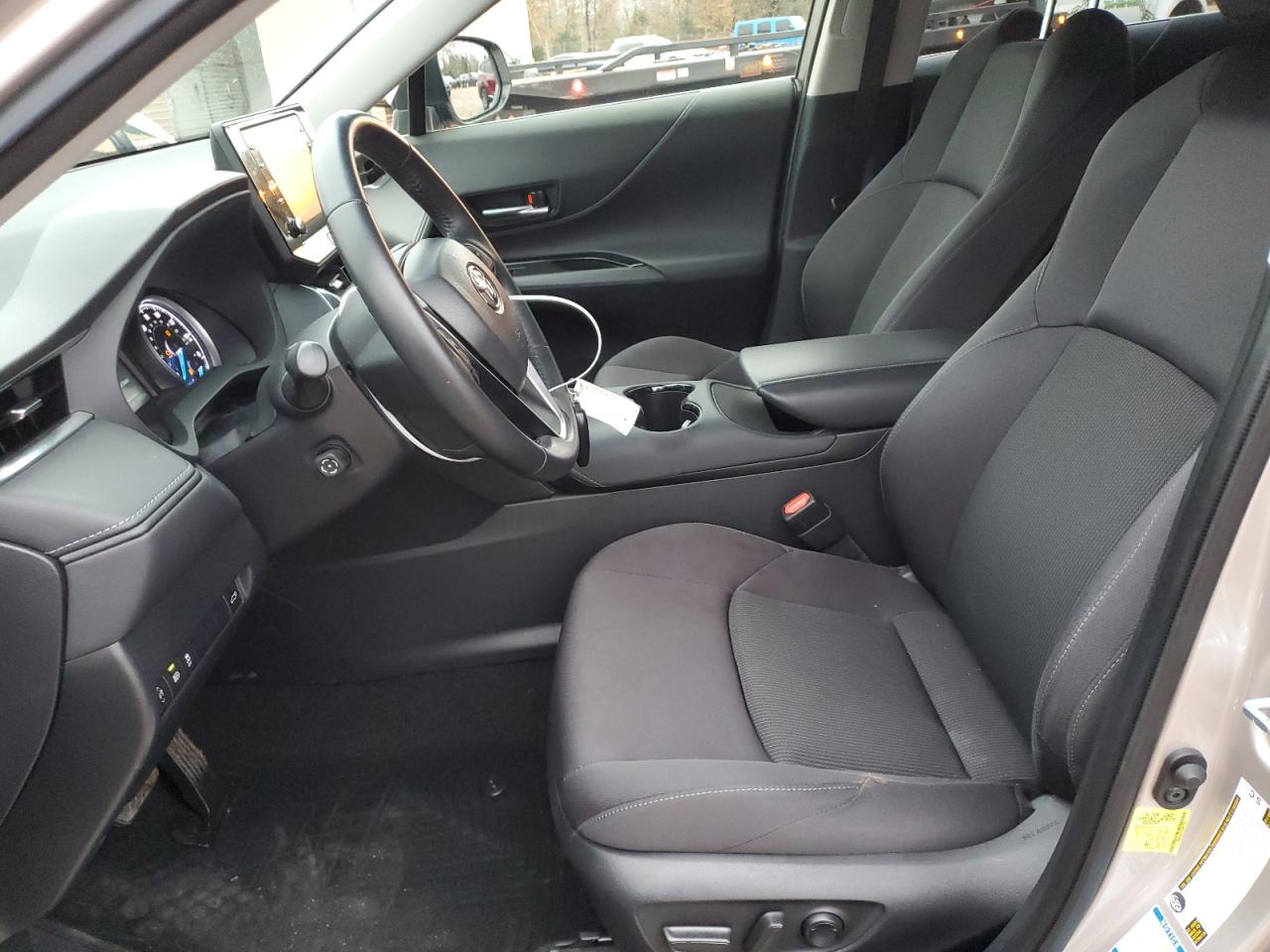 2021 Toyota Venza - Image 7