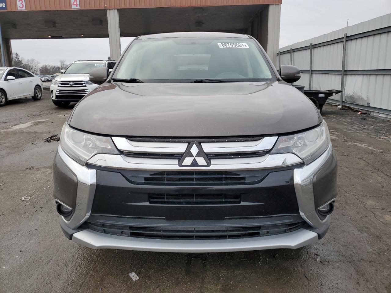 VIN JA4AZ3A32GZ004328 2016 MITSUBISHI OUTLANDER no.5