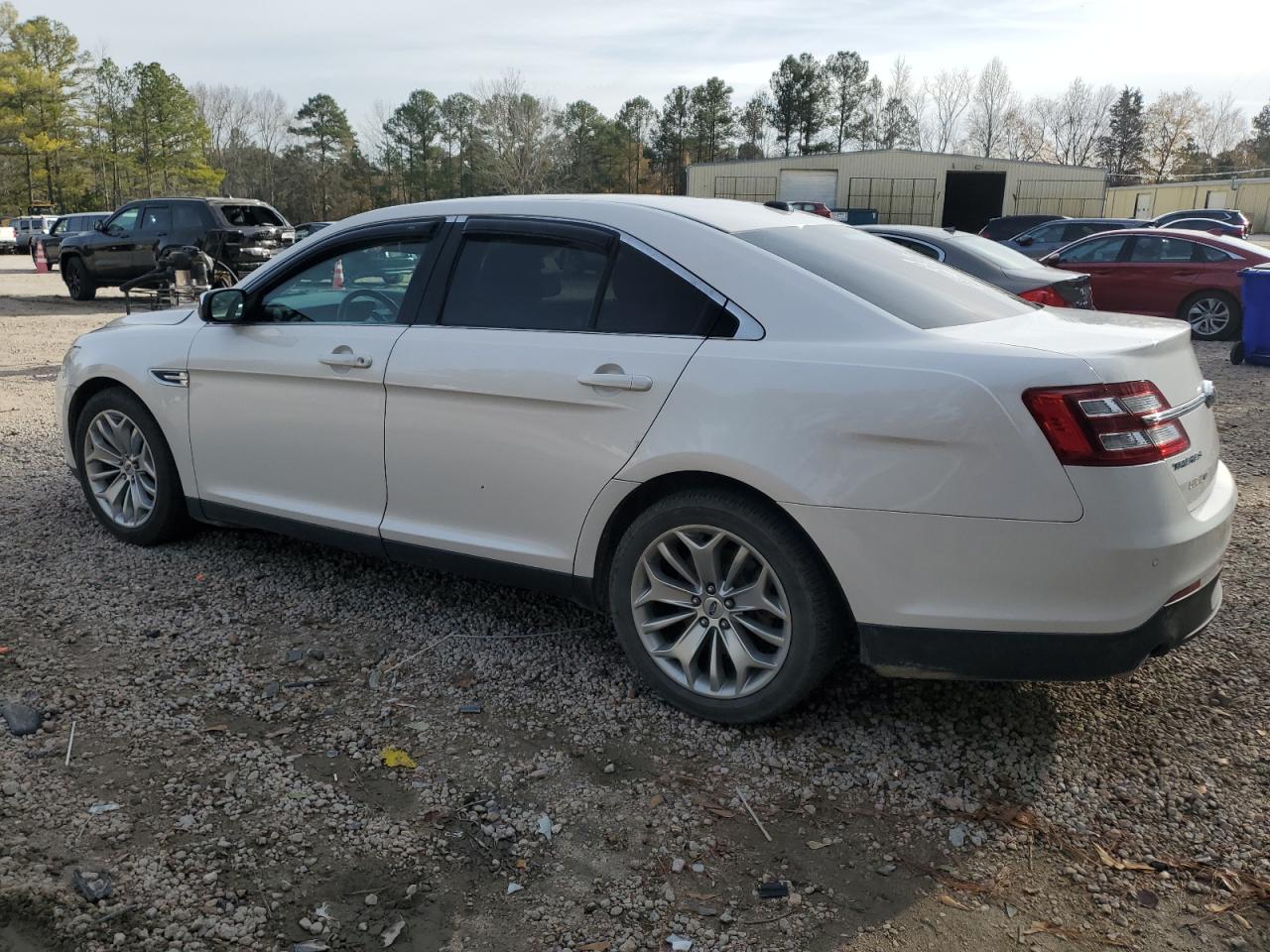 2019 Ford Taurus - Image 2