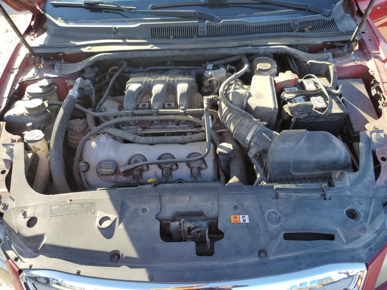 2010 Ford Taurus - Image 11
