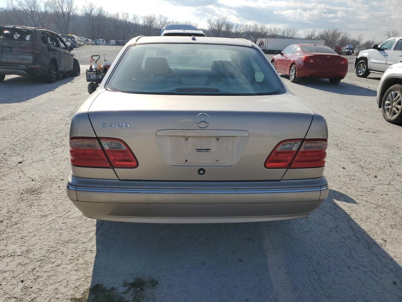 2000 Mercedes-Benz E-klasse - Image 6