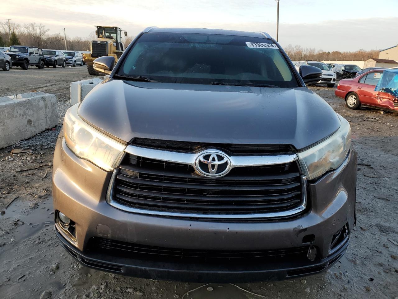 2016 Toyota Highlander - Image 5