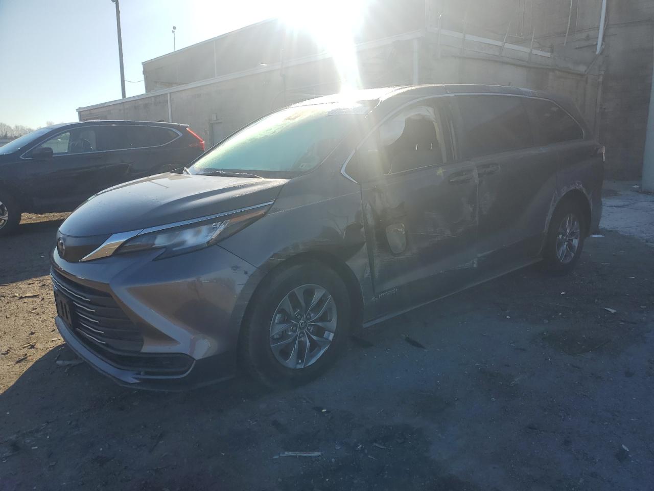 2021 Toyota Sienna Le for Sale in Fredericksburg, VA - All Over
