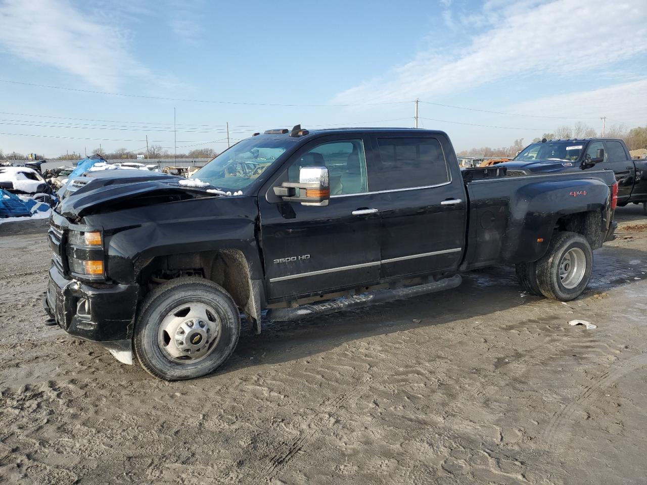 VIN 1GC4KXEY0KF177151 2019 CHEVROLET ALL Models no.1