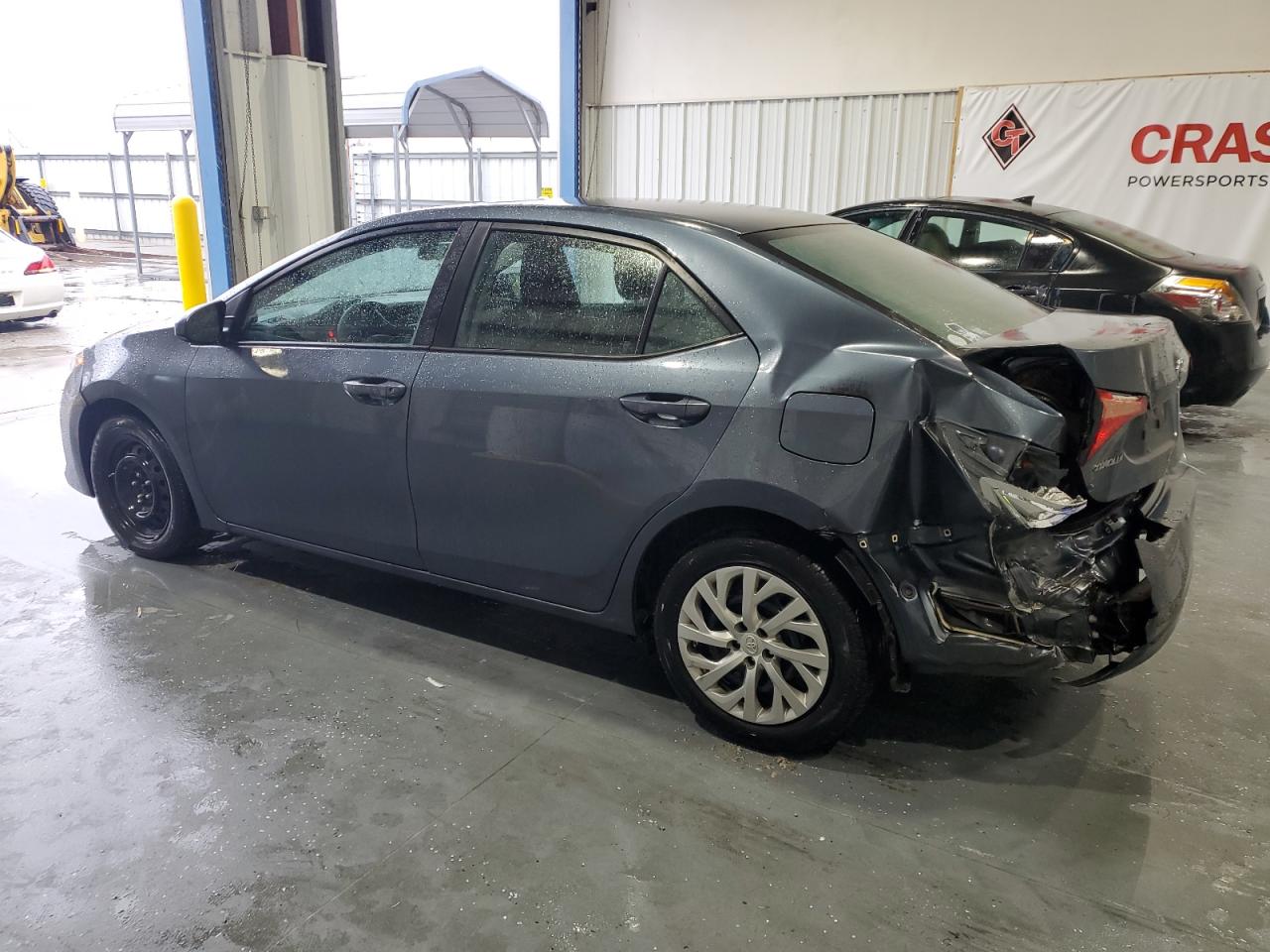 VIN 2T1BURHE9JC084618 2018 TOYOTA COROLLA no.2