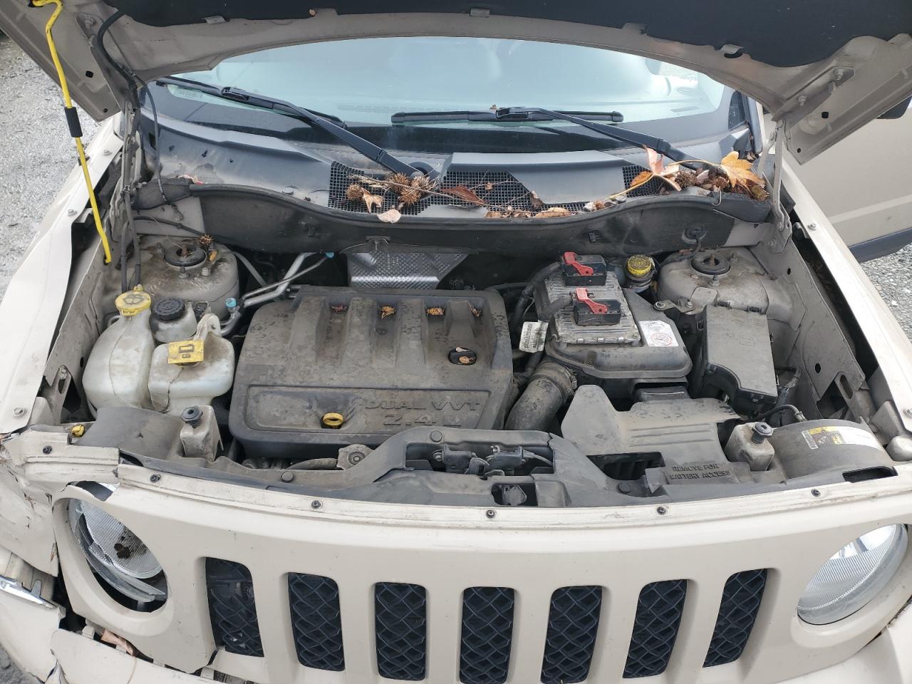 2016 Jeep Liberty (Patriot) - Image 12