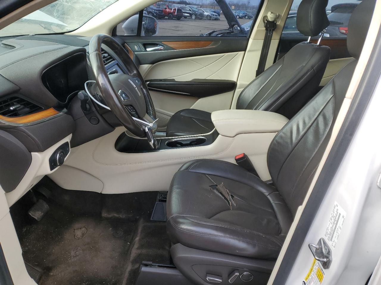2015 Lincoln MKZ - Image 7