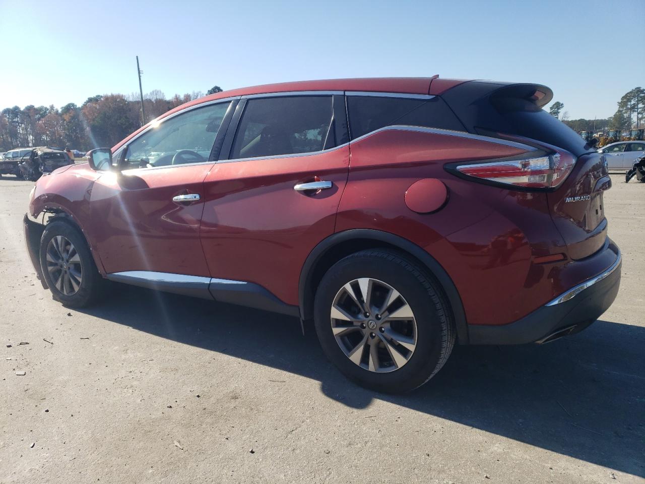 2015 Nissan Murano - Image 2