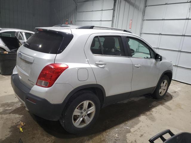 Паркетники CHEVROLET TRAX 2015 Сріблястий