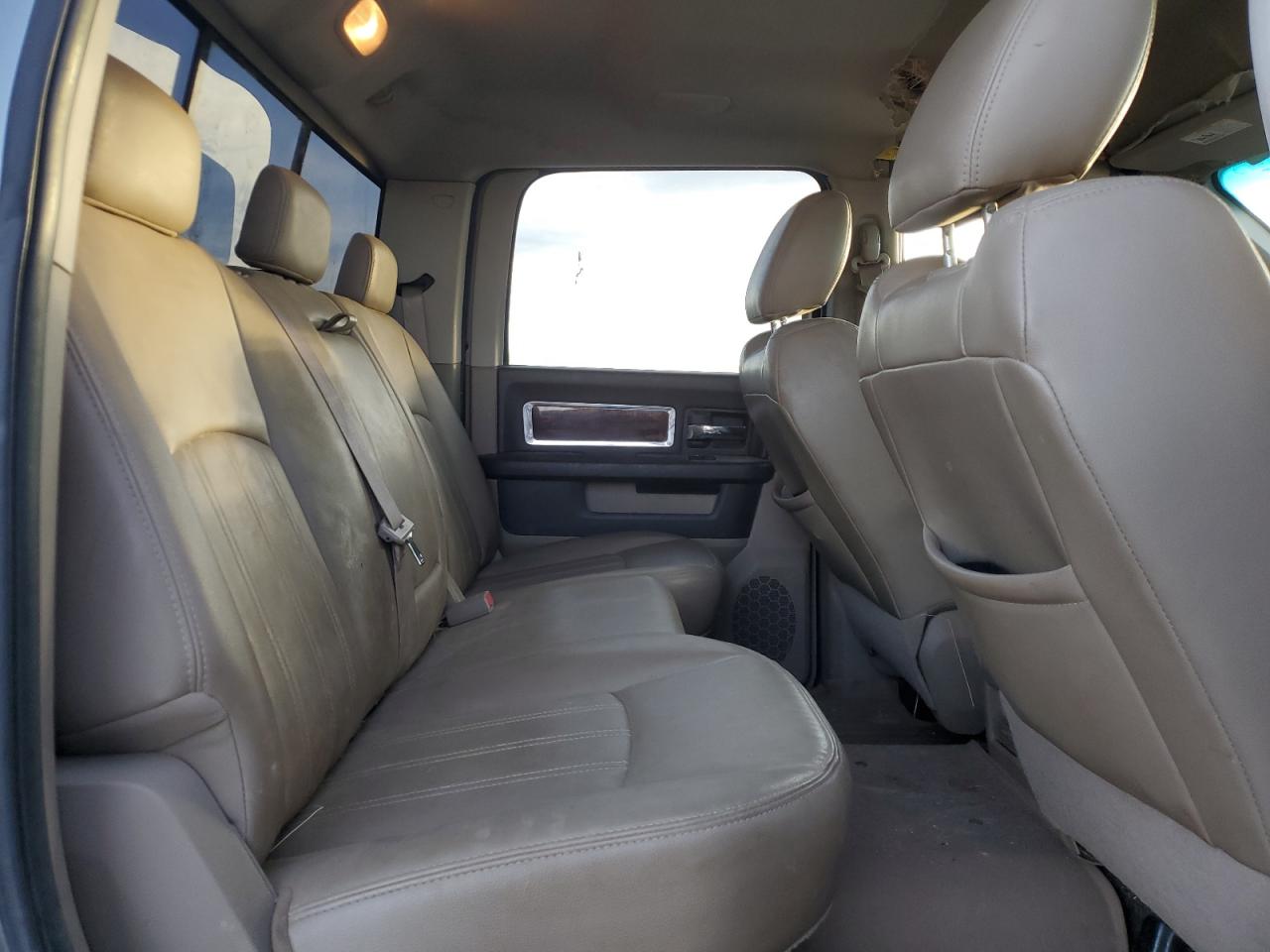2010 Dodge RAM - Image 10