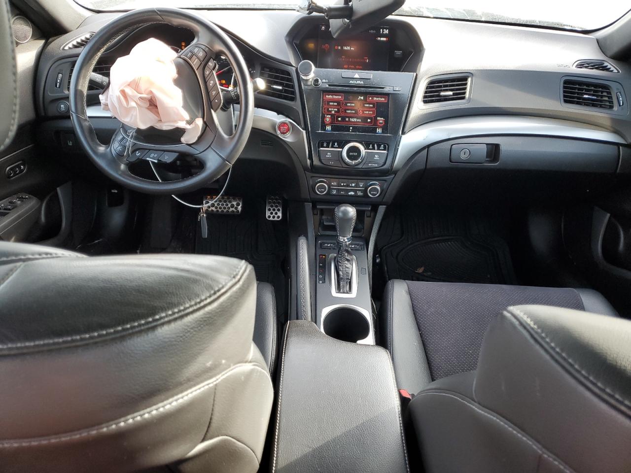 2016 Acura ILX - Image 8