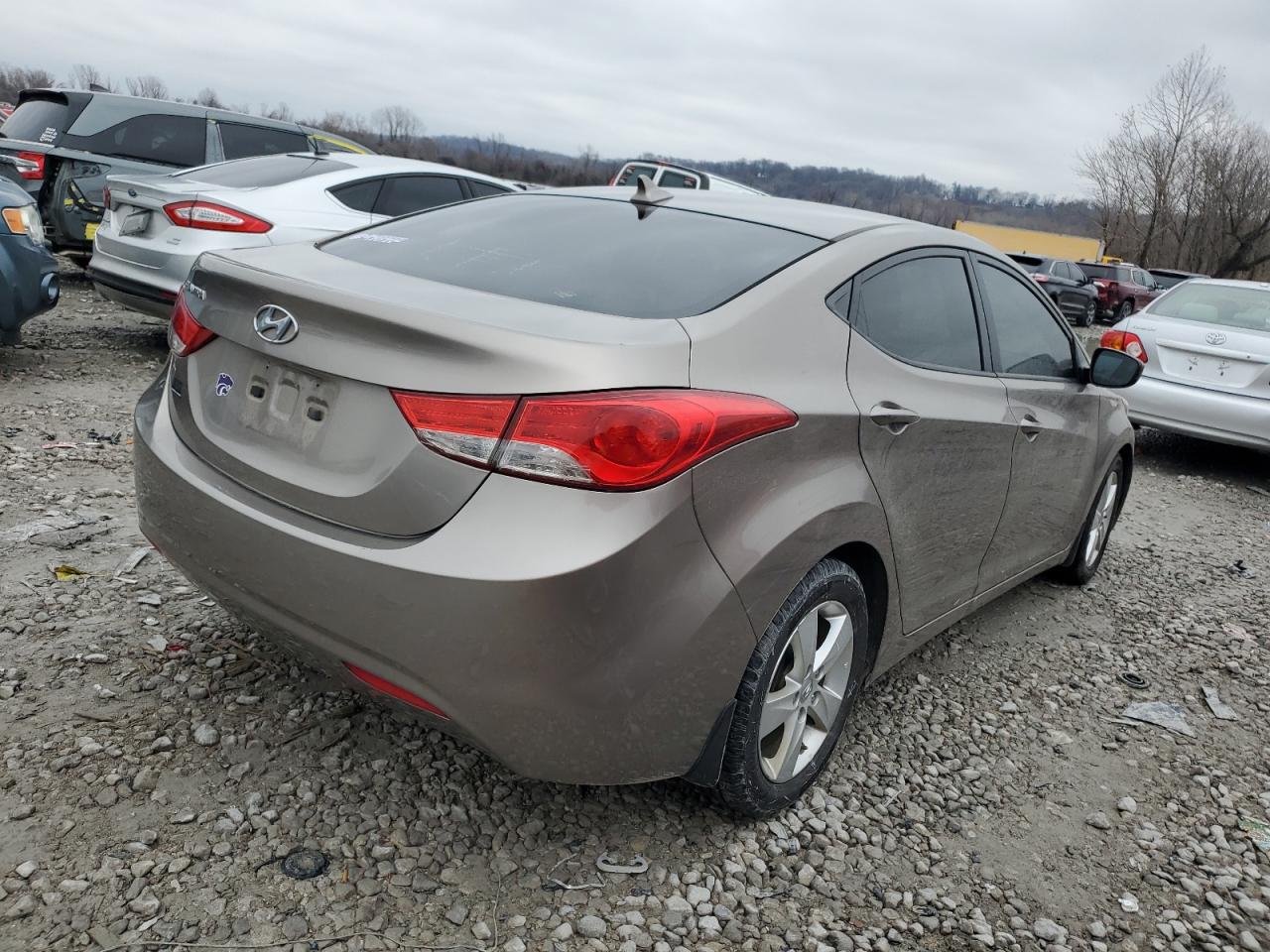 VIN 5NPDH4AE1DH175927 2013 HYUNDAI ELANTRA no.3