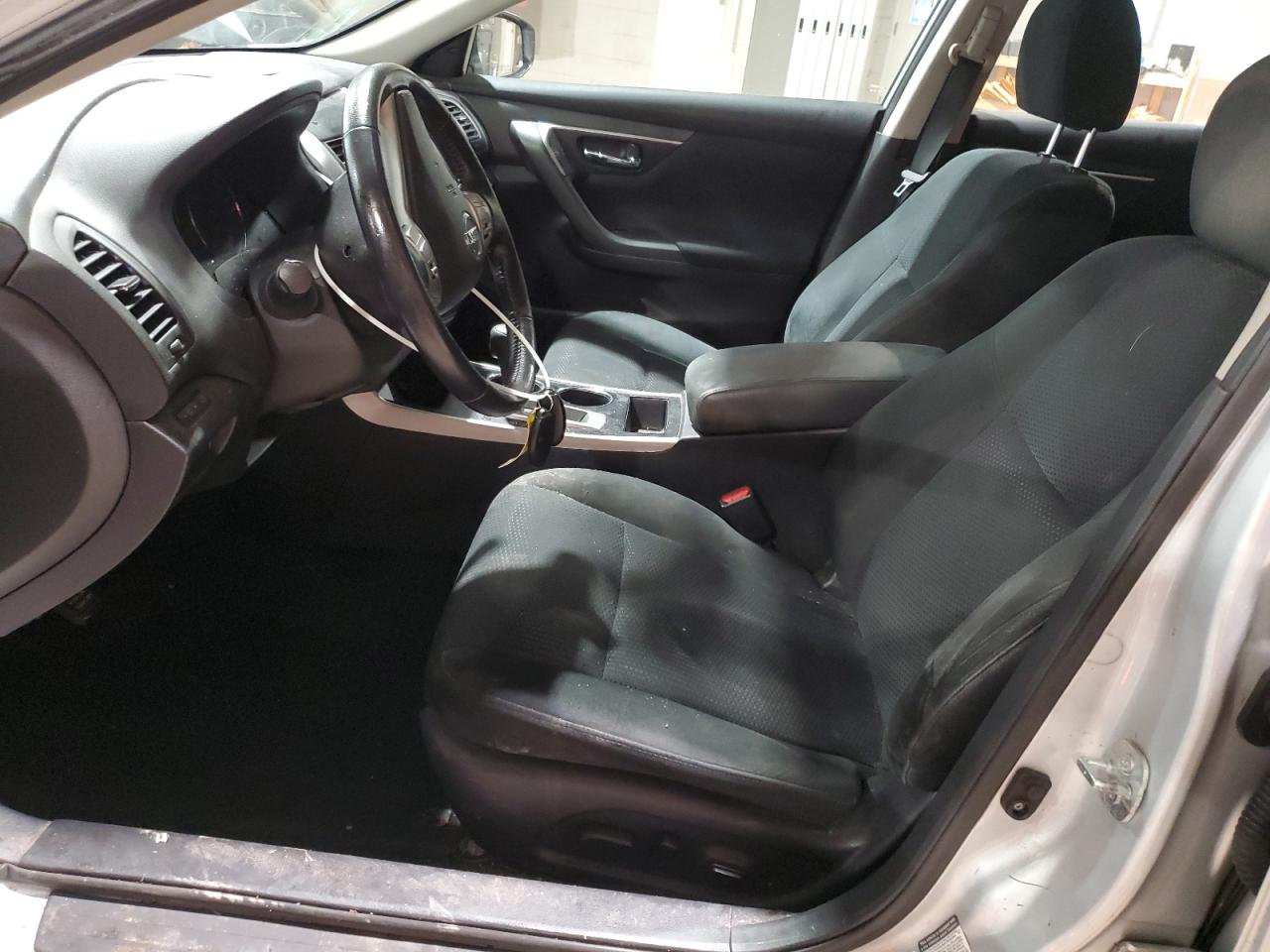 2015 Nissan Altima - Image 7