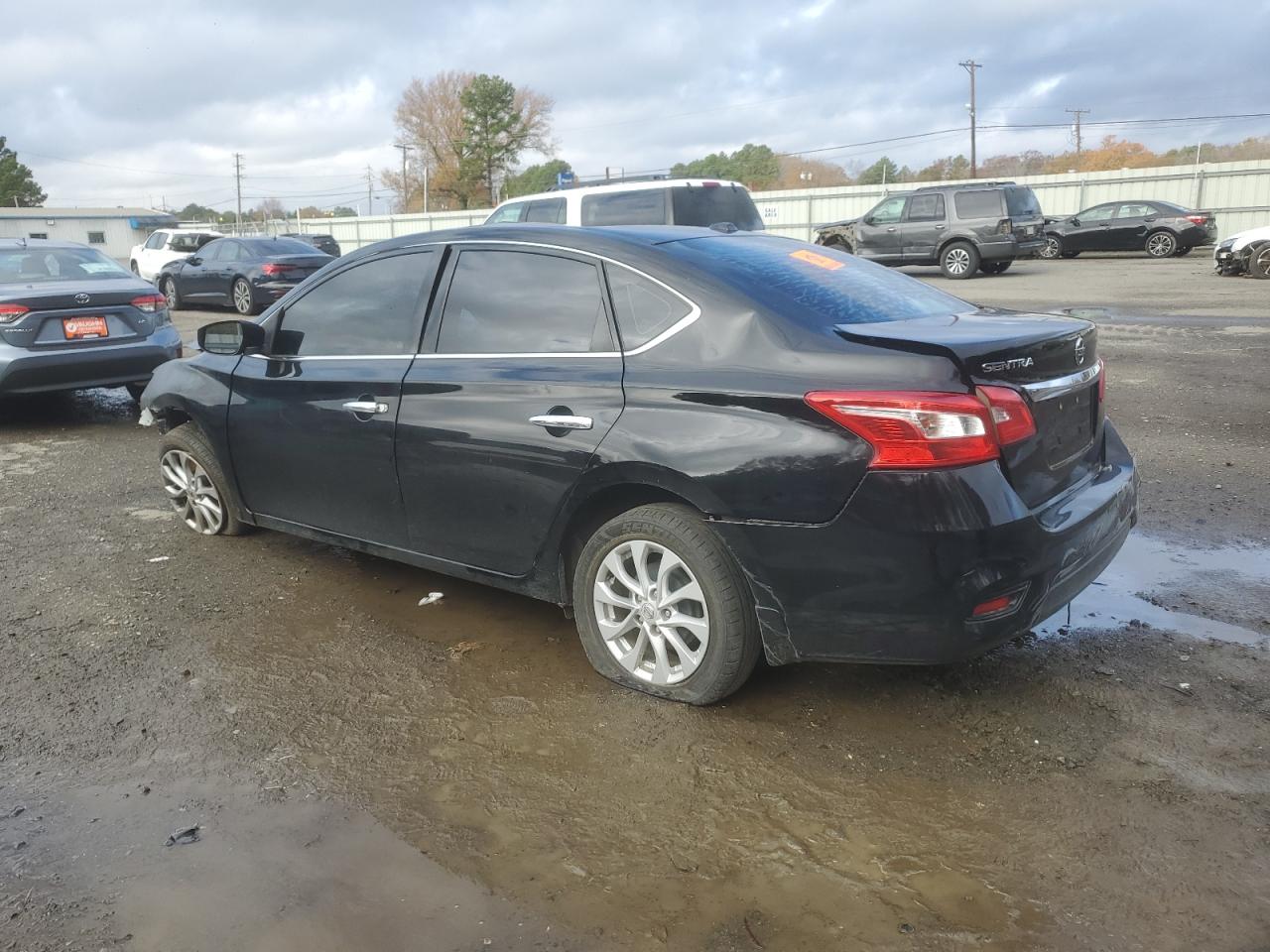 2016 Nissan Sentra - Image 2