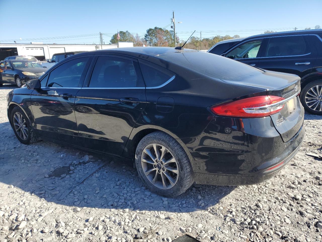 VIN 3FA6P0H76HR346563 2017 FORD FUSION no.2