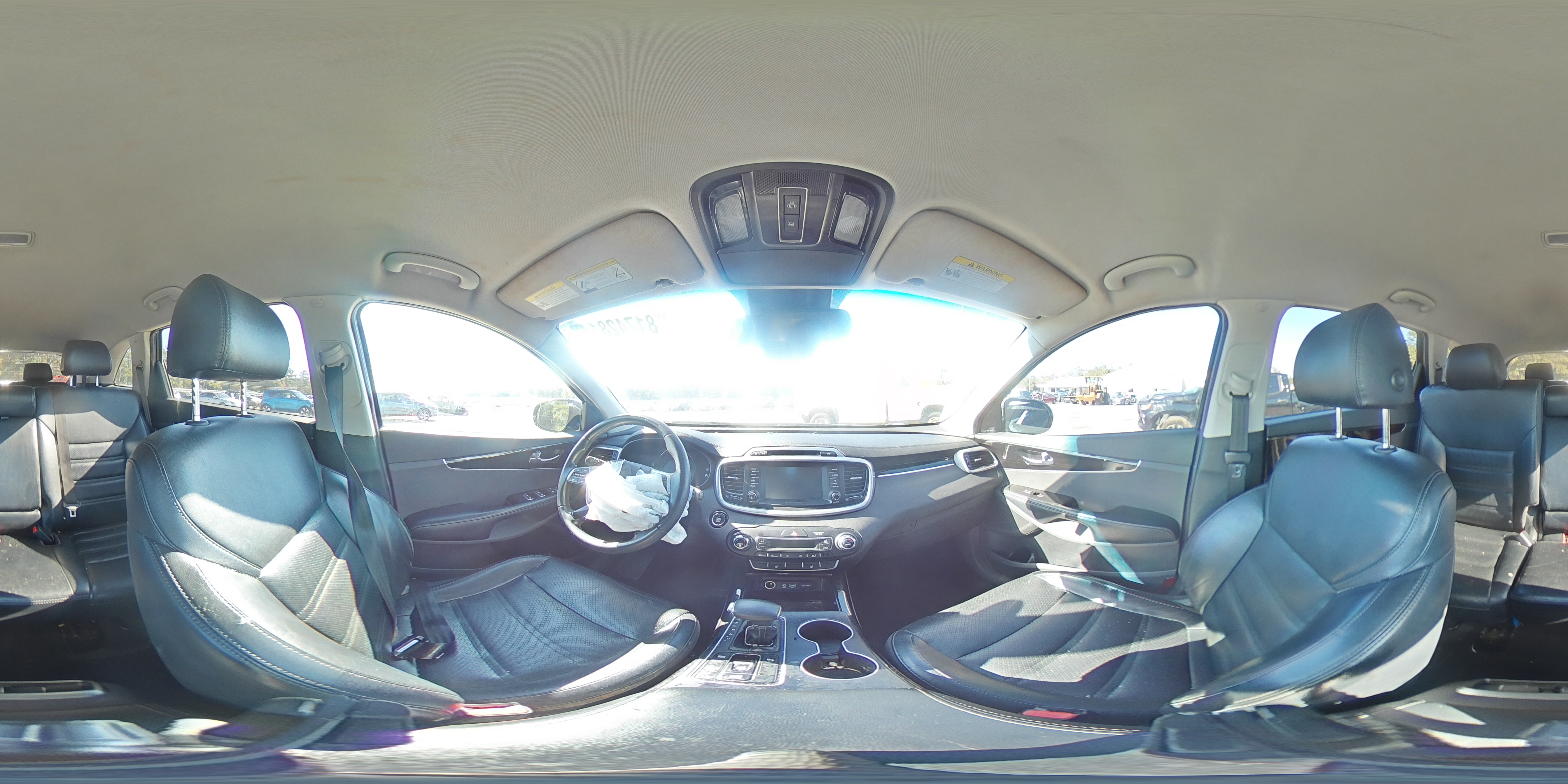 2019 Kia Sorento - Image 13