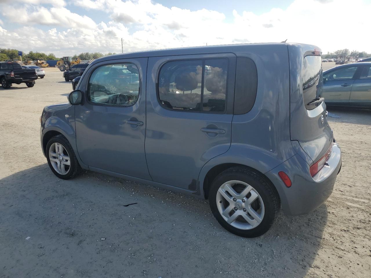 VIN JN8AZ2KR9DT303966 2013 NISSAN CUBE no.2