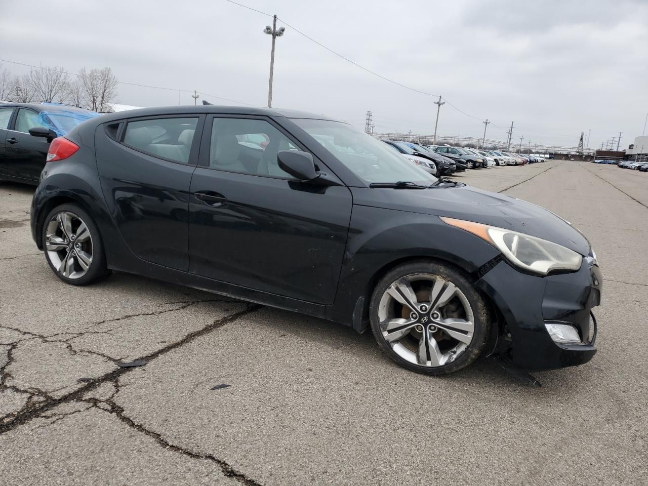 VIN KMHTC6AD4DU104672 2013 HYUNDAI VELOSTER no.4