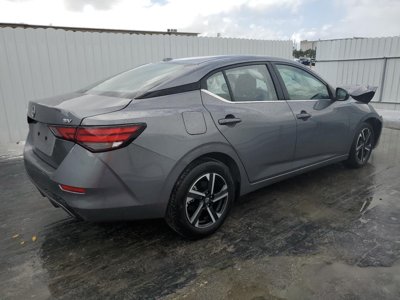 2024 Nissan Sentra - Image 3