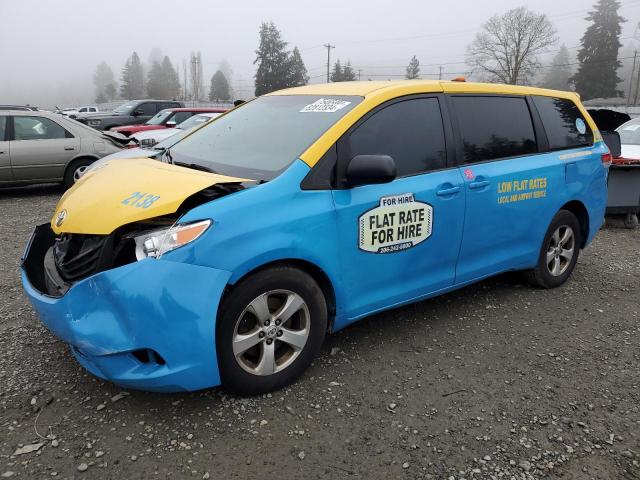 2012 Toyota Sienna  للبيع في Graham، WA - Front End