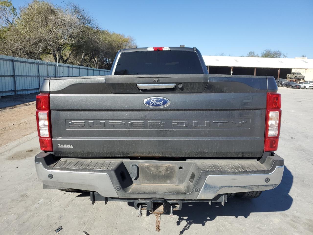 2020 Ford F350 - Image 6
