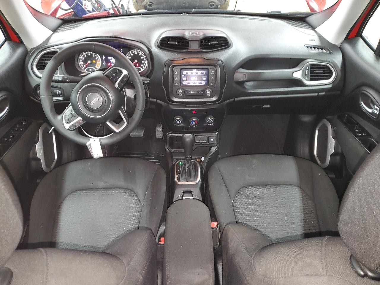 2020 Jeep Renegade - Image 8