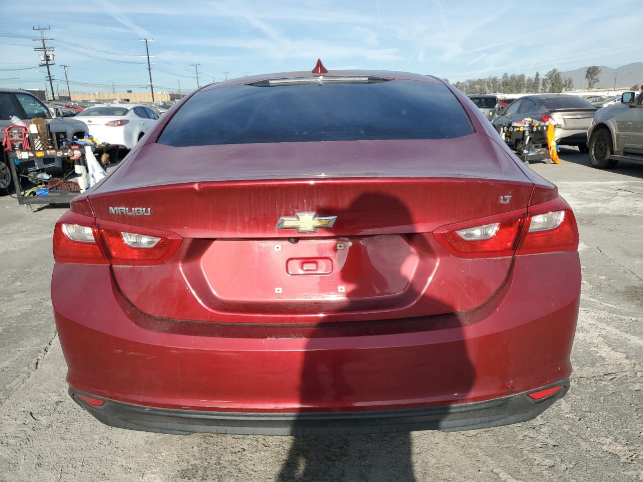 VIN 1G1ZD5ST3JF196748 2018 CHEVROLET MALIBU no.6