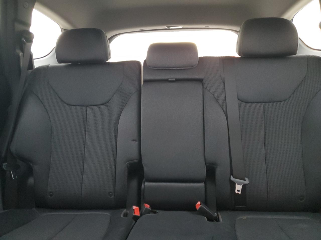 2021 Hyundai Santa Fe - Image 10