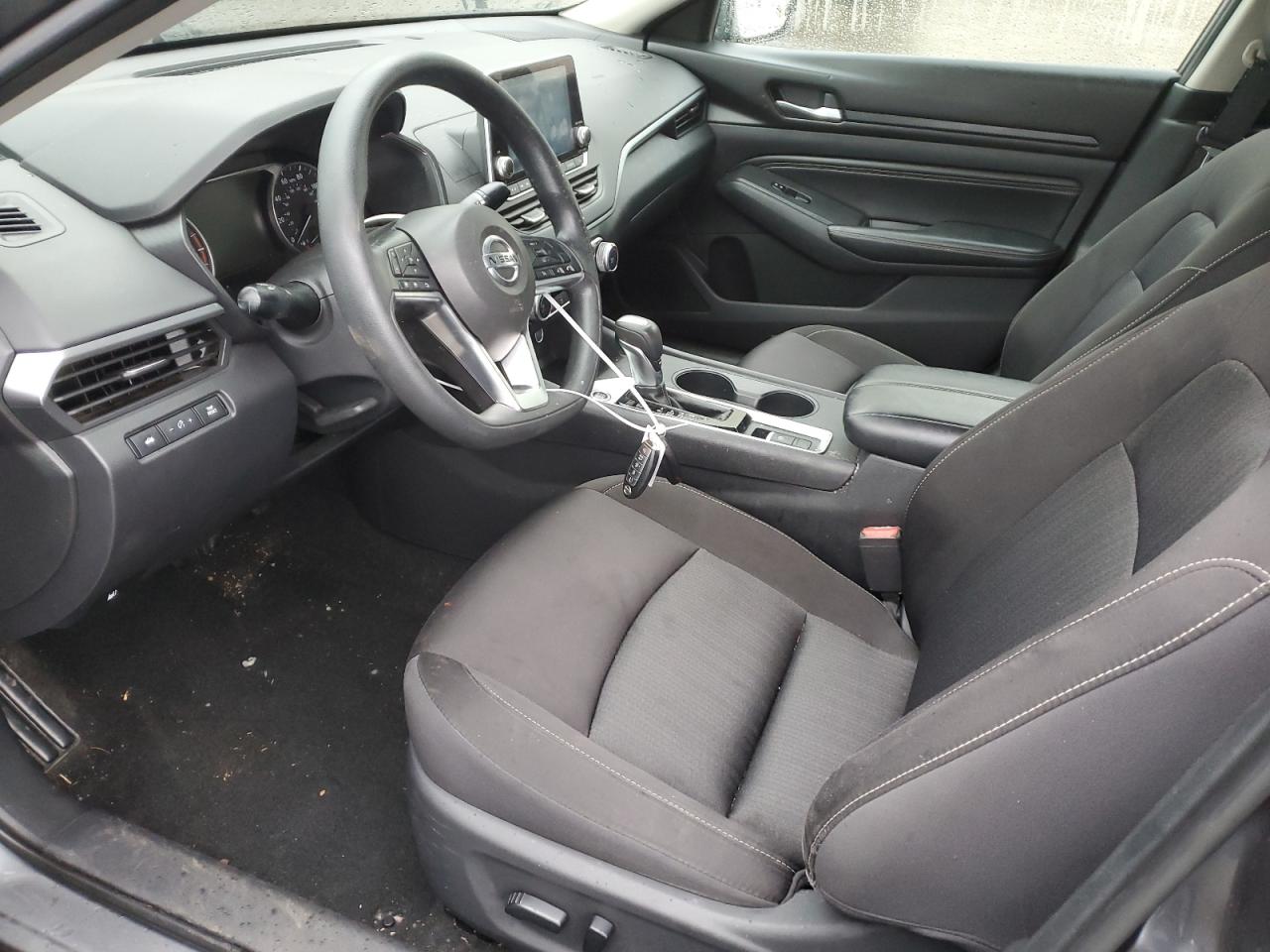 2020 Nissan Altima - Image 7