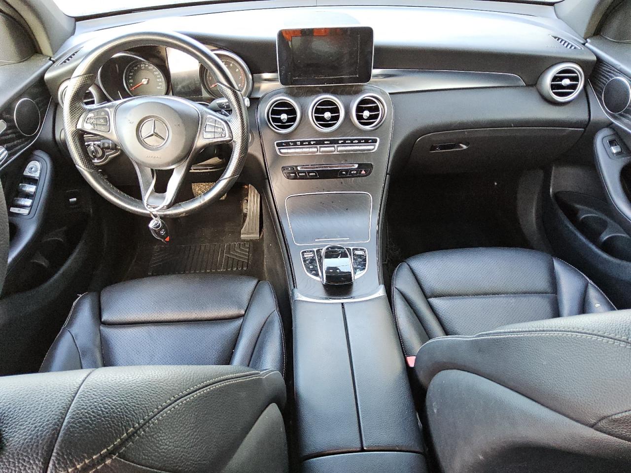 2017 Mercedes-Benz GLC - Image 8