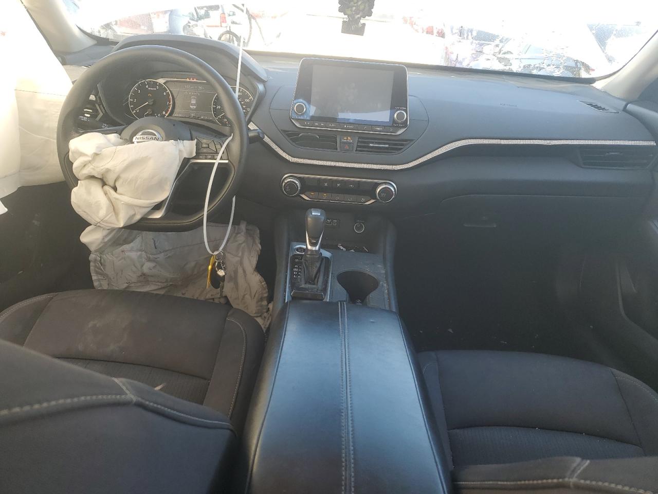 2020 Nissan Altima - Image 8